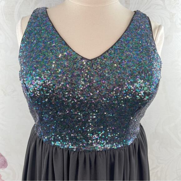 Torrid Black Sequin Chiffon Skater Midi Dress Size 18 NWT - Picture 2 of 13